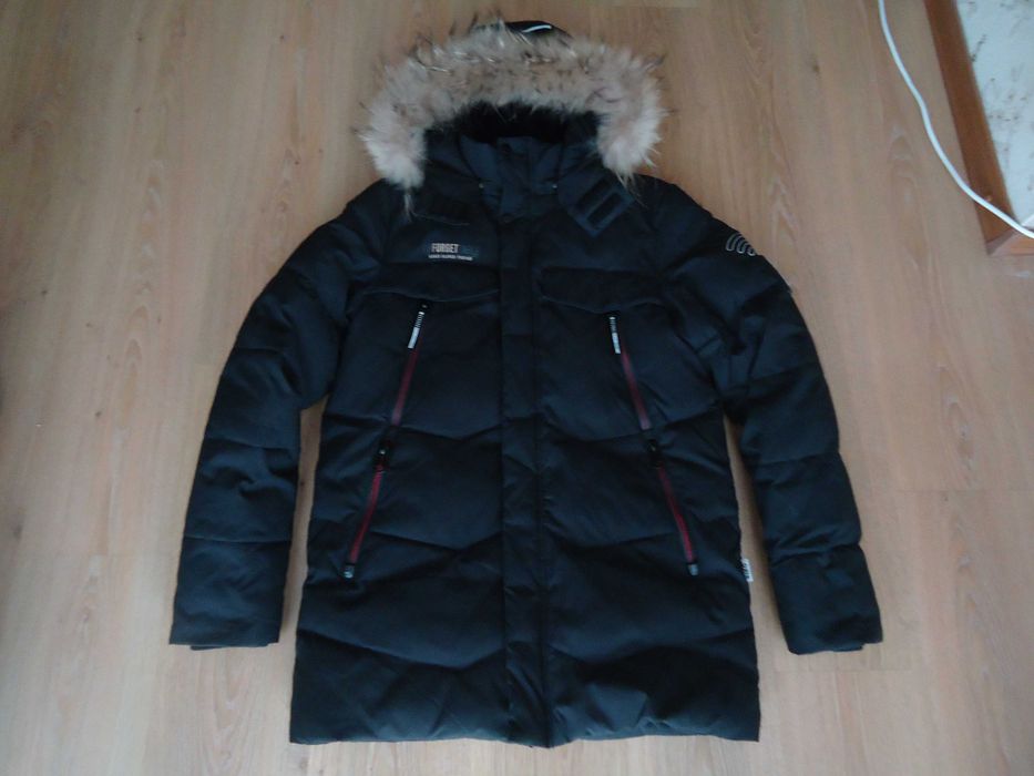 Мужская зимняя куртка, тёплый пуховик, размер 48, состояние идеальное.