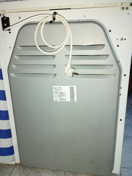 Máquina de secar roupa Philco