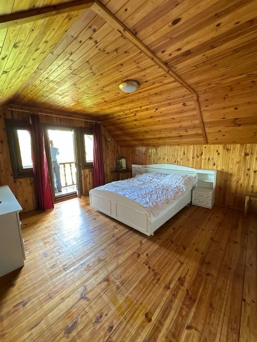 Будинок в Копилові з ремонтом, басейном, гаражем, 25 соток!