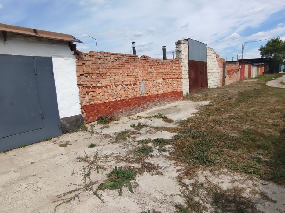 Продам гараж кооператив " Надія"