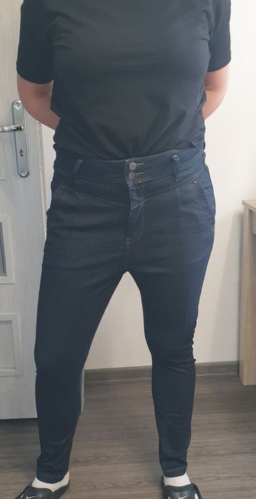 Jeansy Zara model Baggy