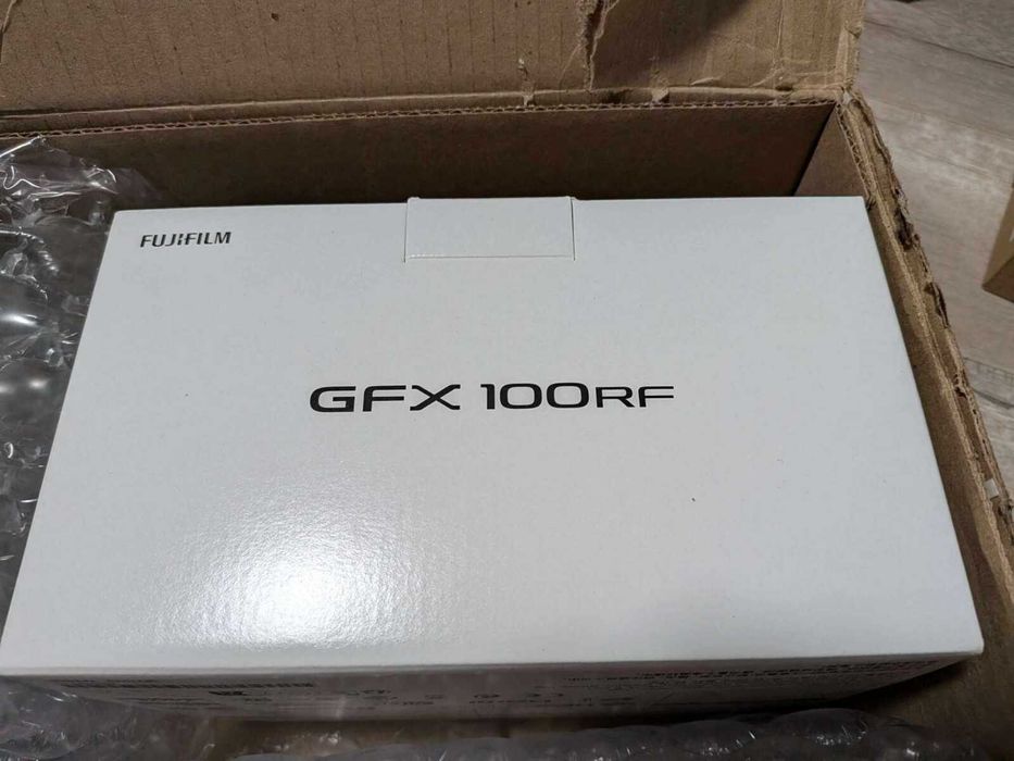 Fuji Fujifilm GFX-100 RF NOVA nunca utilizada 5 anos Garantia