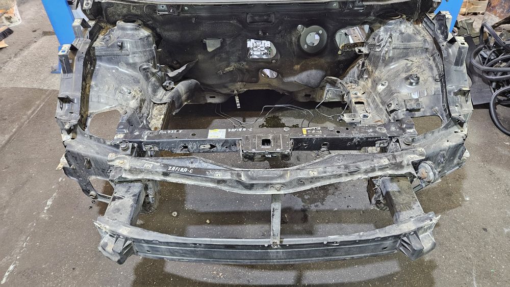 Pas przód belka wzmocnienie przednie zderzaka absorbery opel zafira c strefy zgniotu