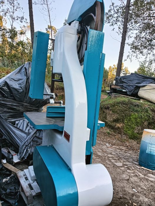 Serra de fita pinheiro