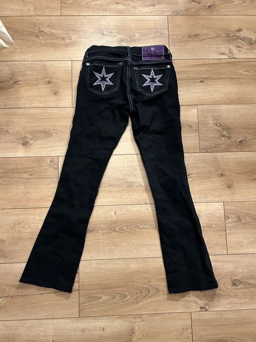 markowe jeansy victoria beckham slawna projektantka gwiazdki