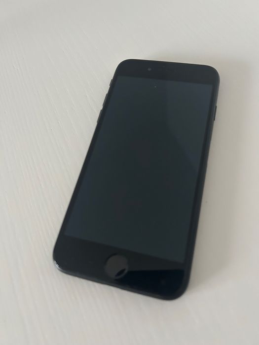iPhone SE 2020 i etui bewood gratis