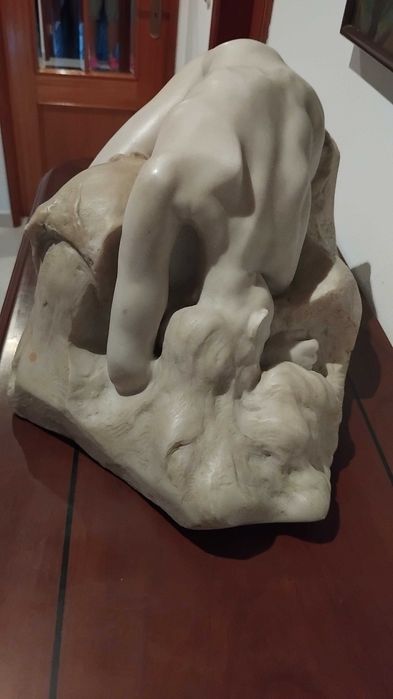 Estatueta Danaïde de Rodin