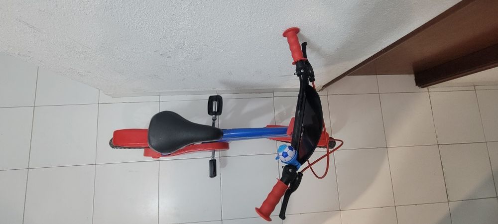 Bicicleta para Criança Spider-Man (14″)
5