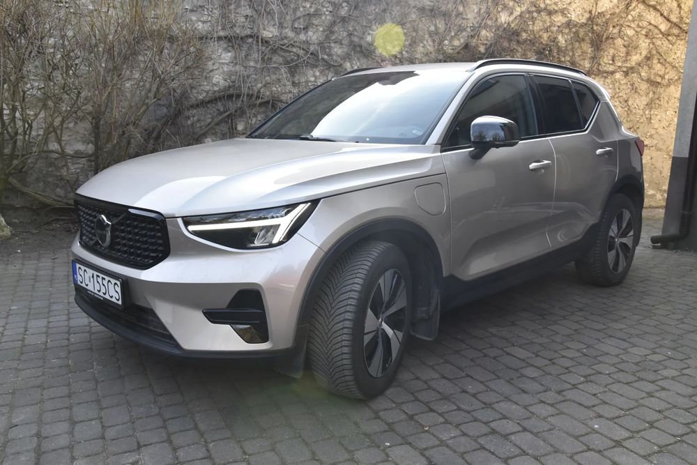 Volvo XC 40 Volvo XC40 Recharge T5 262KM | 17 tys km | 2023 | Plus Dark |HarmanKar