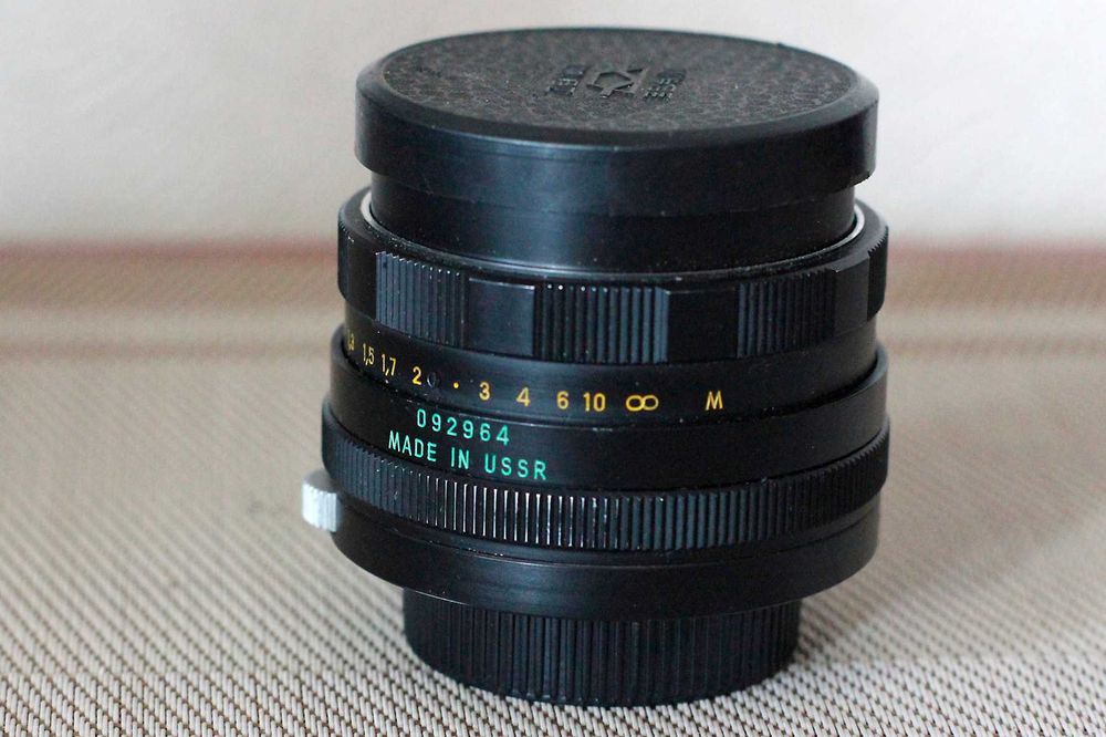 Объектив Helios-44M