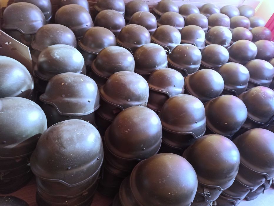 Hełm kompozytowy wz.2005 z pokrowcem MASKPOL r.2011