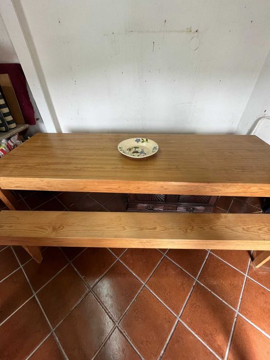 Mesa grande madeira maciça (280cm) + 2 bancos corridos