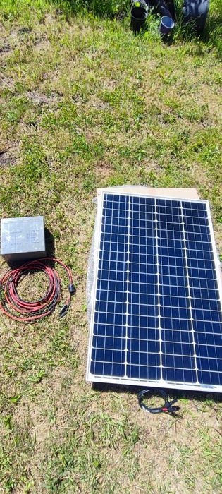 Panel stoneczny 115W i akumulator zelowy
60Ahzregulatorem LCD
