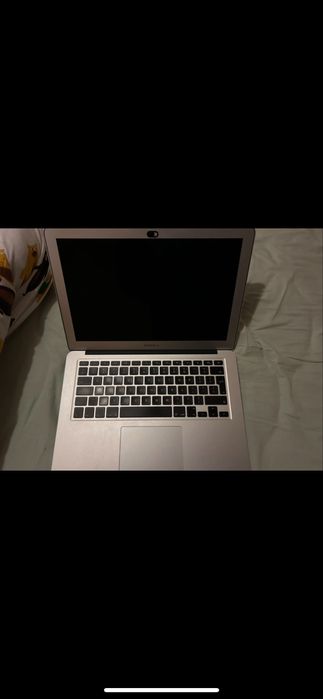 Mac book air 13 - model A1466