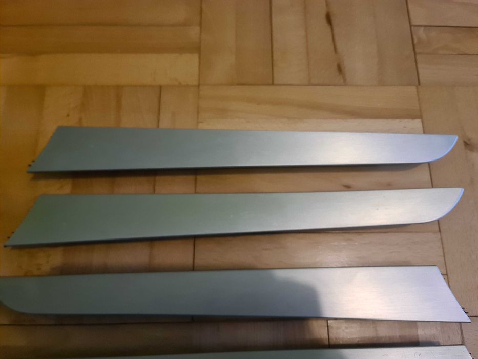 Dekory boczków drzwi Audi a4 b8 szczotkowane aluminium