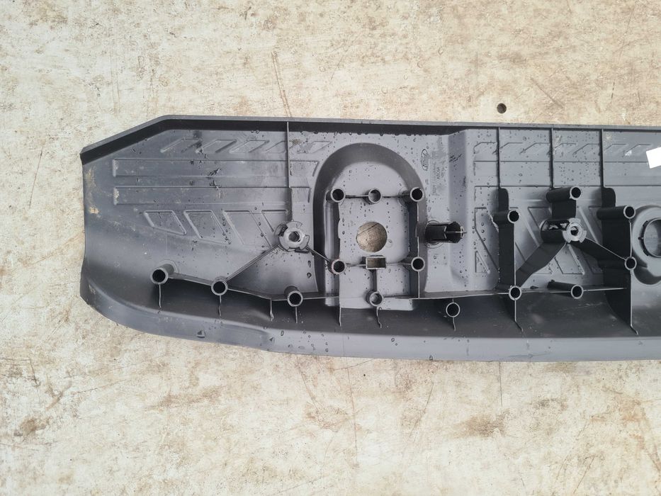 Ford Transit Custom nakładka pasa tył osłona osobowy klapa