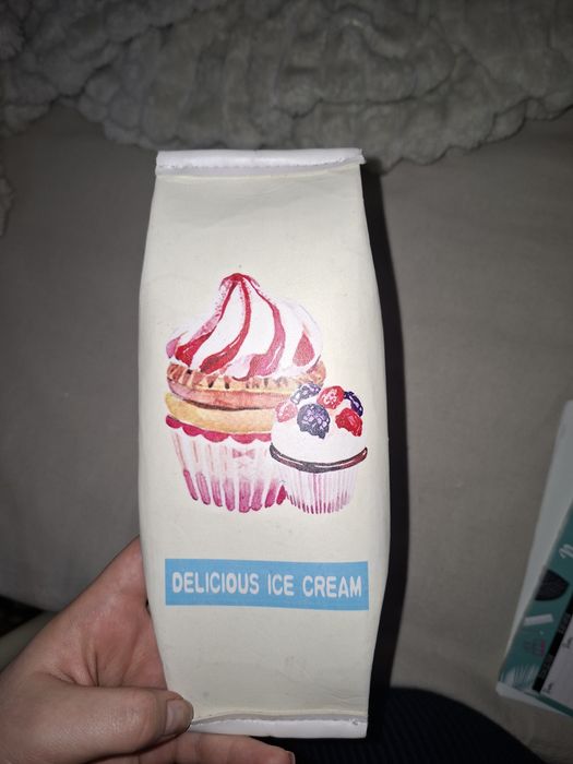 Канцелярія в обмін на шоколадку