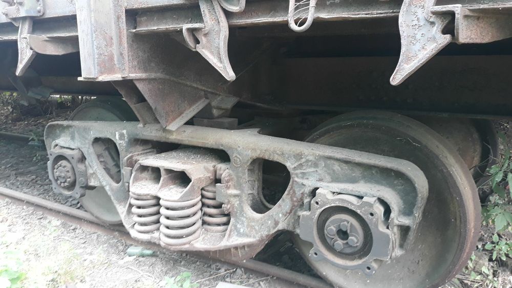 Продам ж/д полувагон .Обмен на лом.