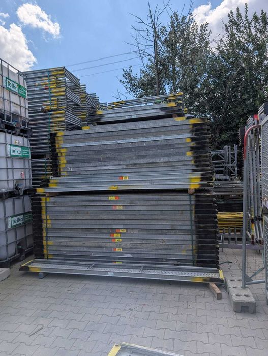 Podest stalowy SL 300 do systemu Plettac używany
