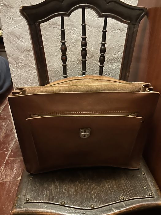 Excelente Pasta Vintage em Couro