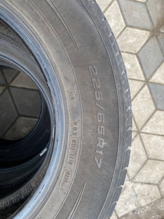 Продам шини 17 розмір