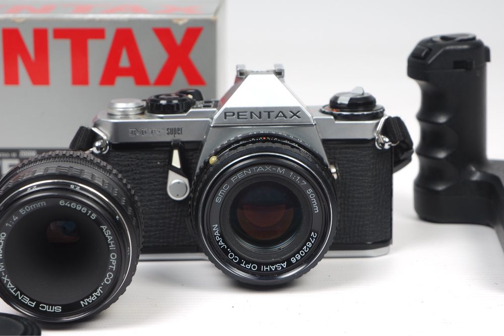 Aparat Pentax ME super + obiektywy grip komplet