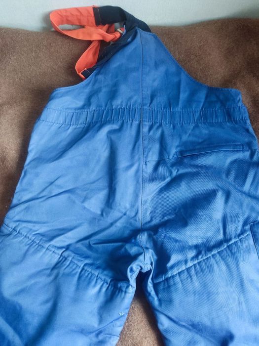 Защитные брюки для работы с ручной цепной пилой