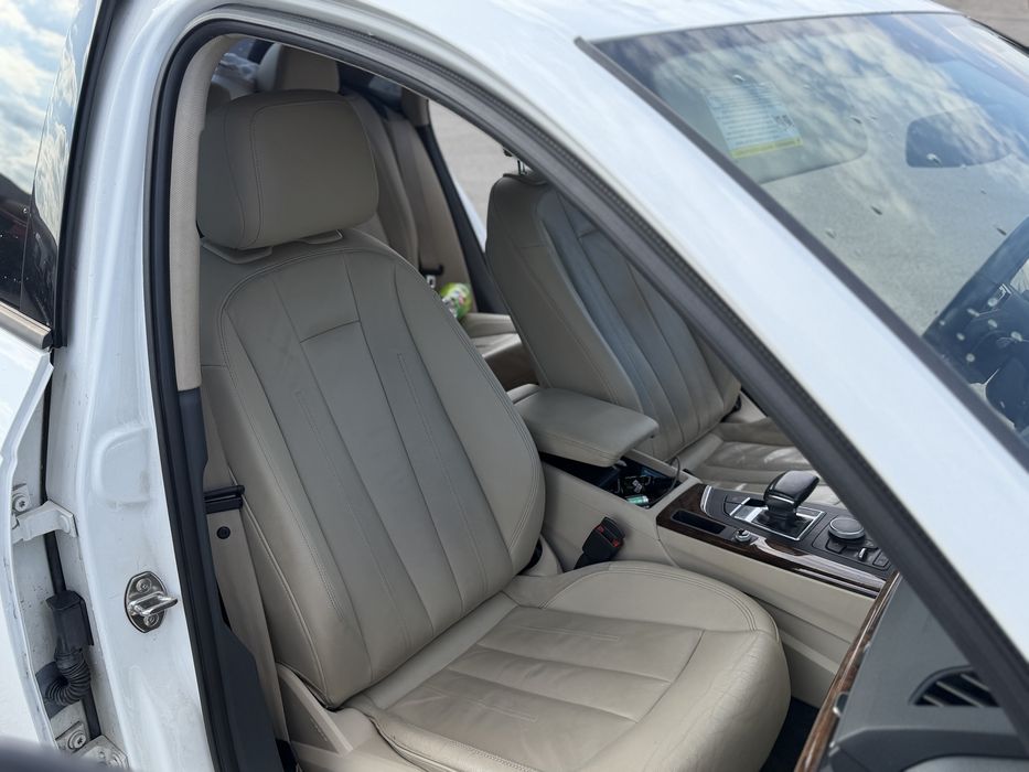 Audi a4b9 2017 2.0