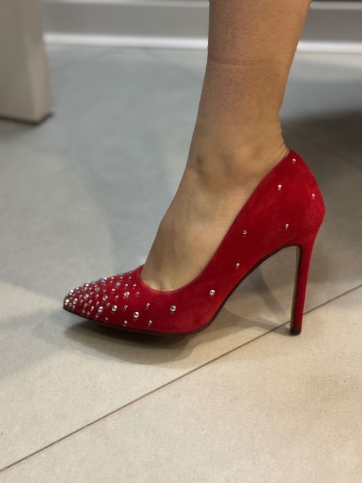 туфлі червоні з стразами , 36 розмір