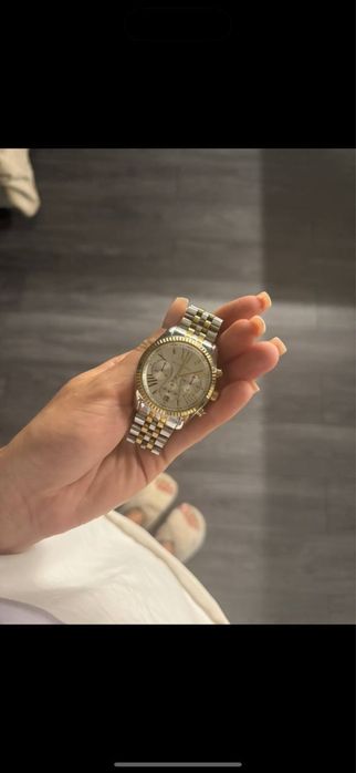 Продам часы женские michael kors