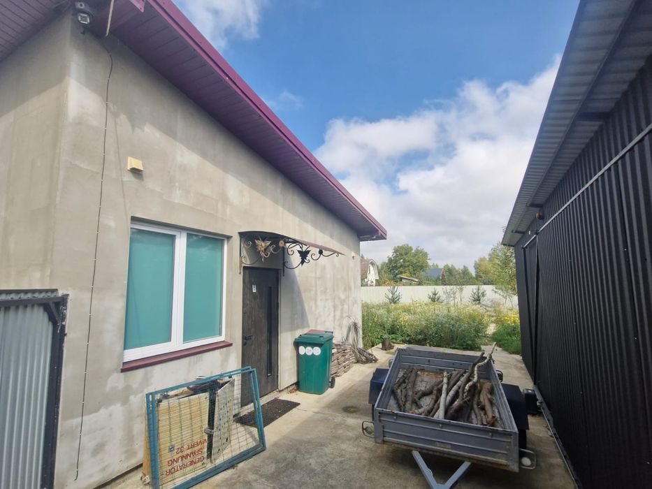 Приміщення 110м² + ангар