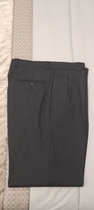 Vendo fato como novo