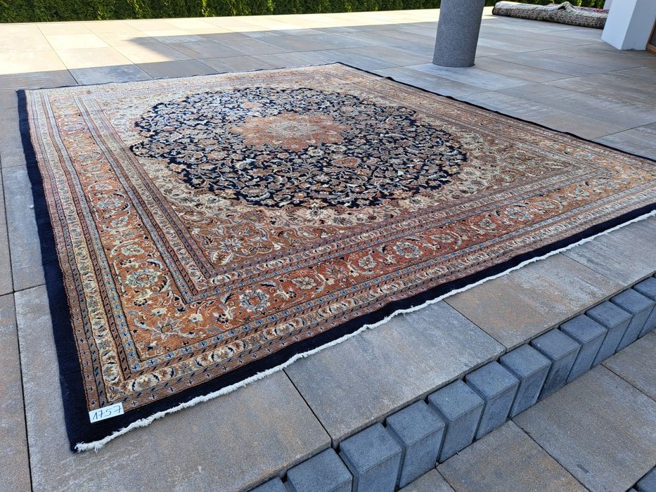 Perski Tabriz 250 × 300 cm – ponadczasowa elegancja w najlepszym wydaniu