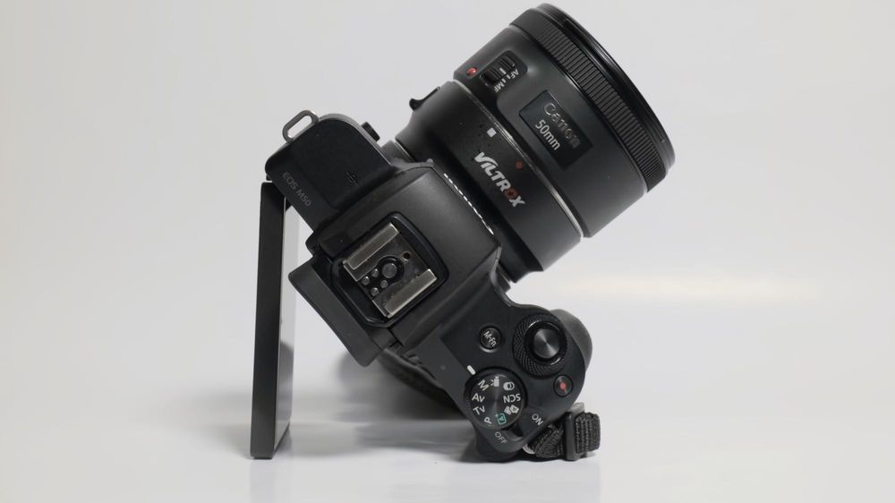 Canon EOS M50 + об’єктив 15–45mm