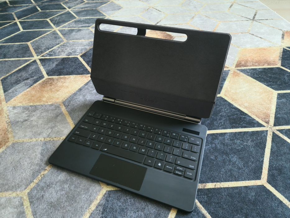 Etui z klawiaturą Bluetooth do Galaxy Tab S10 Plus / S9 Plus / S9 FE Plus, czarne