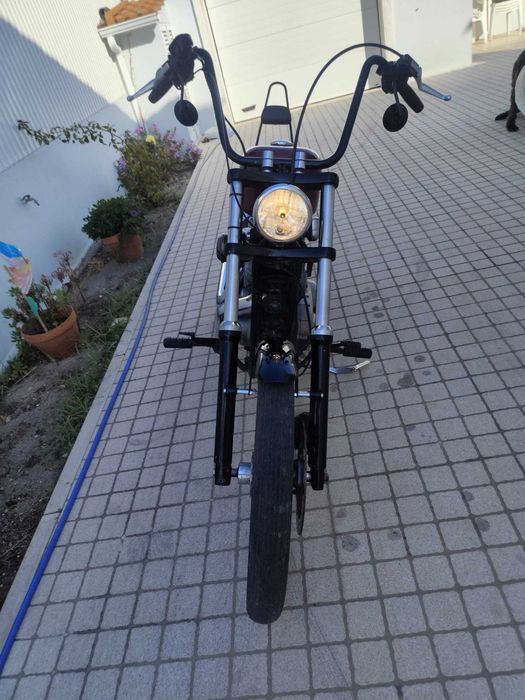 Harley-Davidson Sportster 883