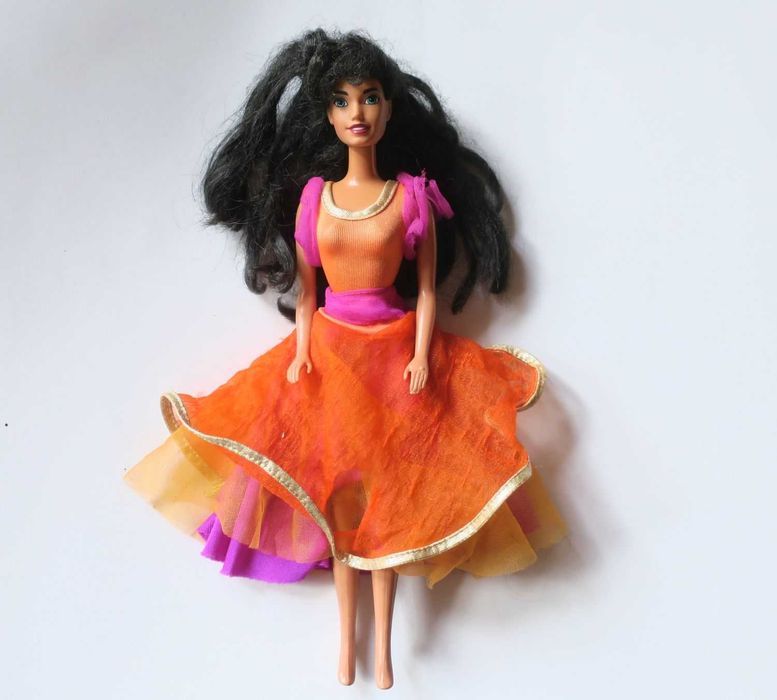 Lalka Esmeralda Dzwonnik Z Notre Dame vintage Barbie