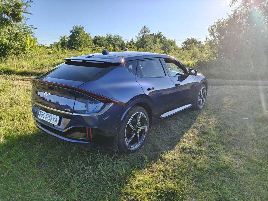 Автомобіль KIA EV6