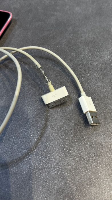 Продам iPad 4 (64GB, Cellular + Wi-Fi) — робочий, гарний стан