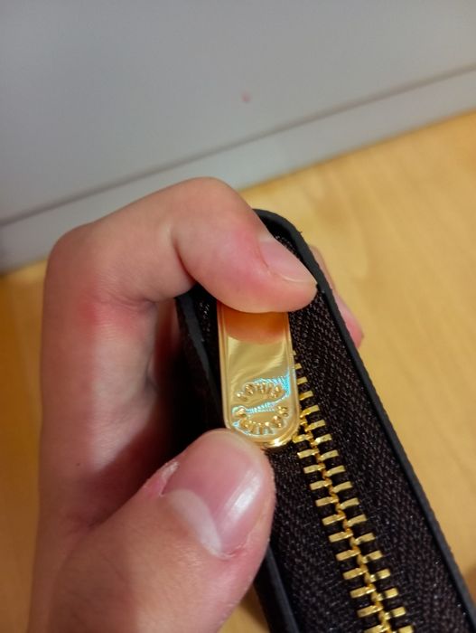 Carteira / mala Louis Vuitton Zippy