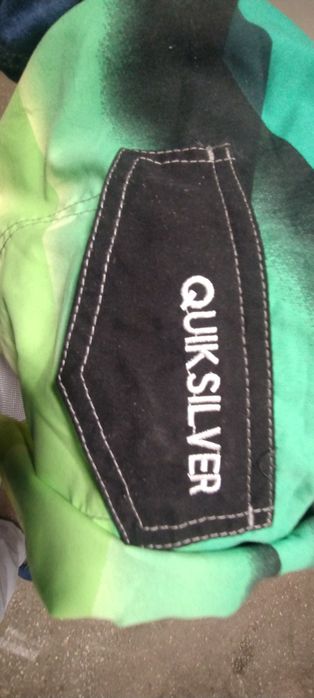 Szorty Quiksilver Super Hafty Marka Premium dostarcza surferom na cały