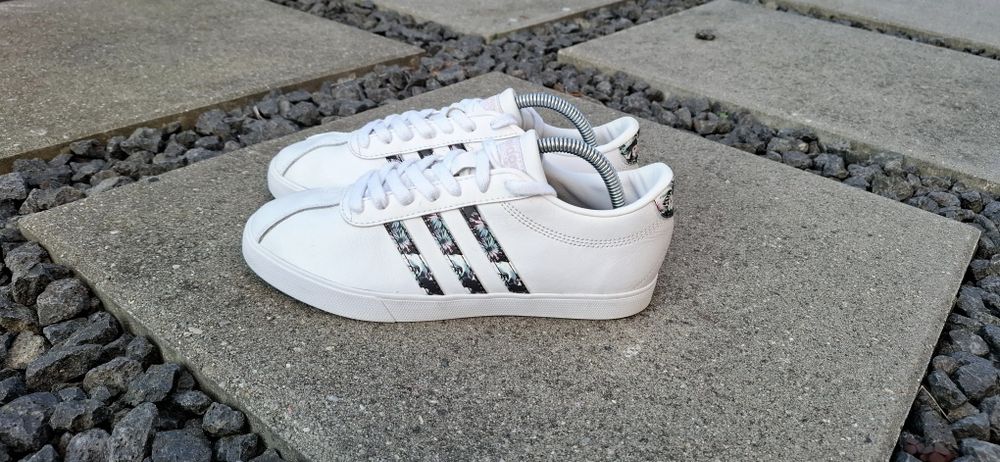 Adidas Courtset, damskie obuwie sportowe, roz. 38