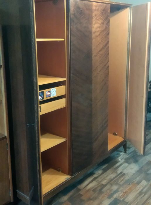 Віддам меблі безкоштовно