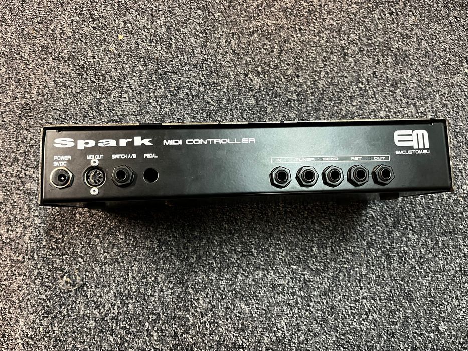 Sterownik MIDI EM Custom Spark