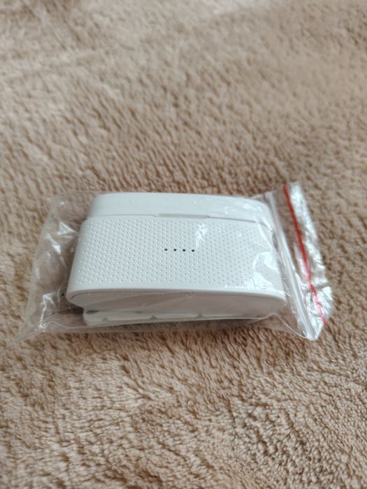 Датчик руху та відкриття для сигналізації