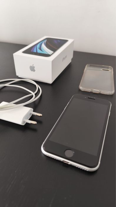 iPhone SE 2020 Branco 64GB