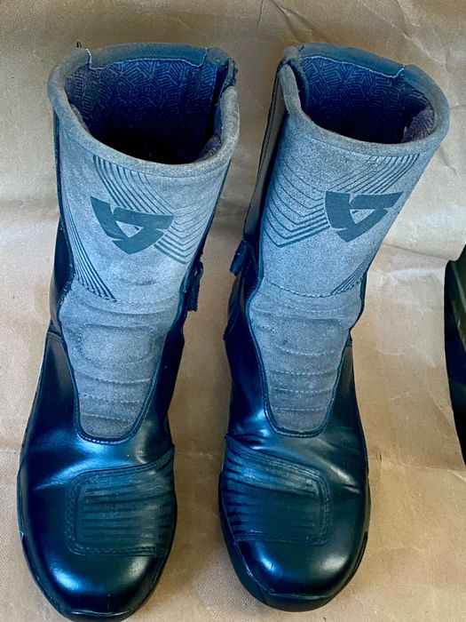 Botas moto Revit