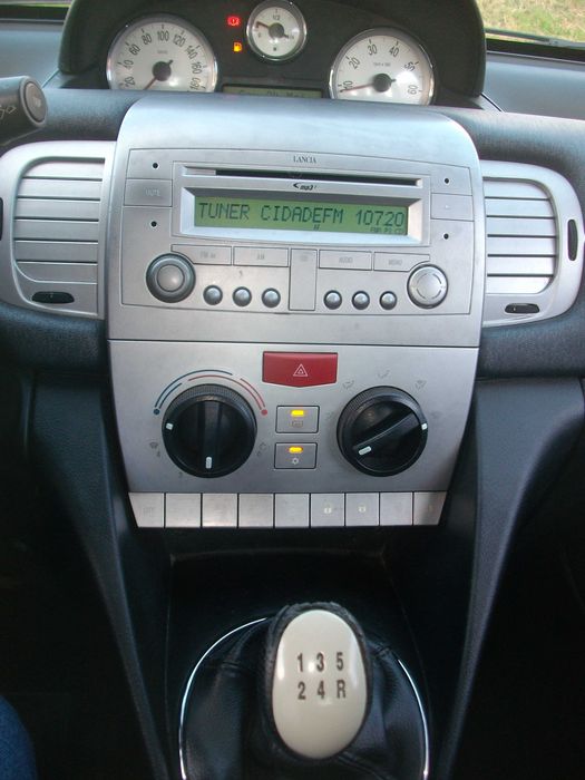 Lancia Ypsilon 1.2  de 2010 Impecável