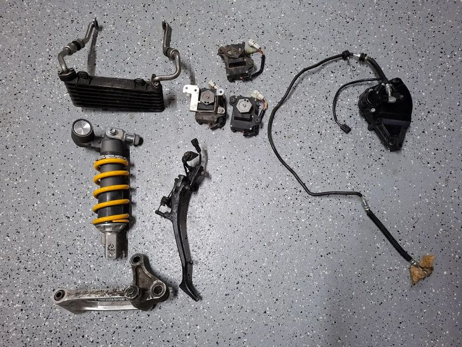 suzuki gsxr 1000 k7 k8 amortyzator wysprzęglik exup chłodnica stóka