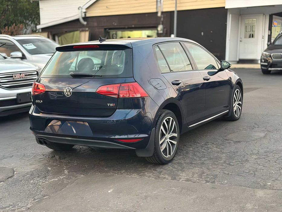 Volkswagen Golf      2015